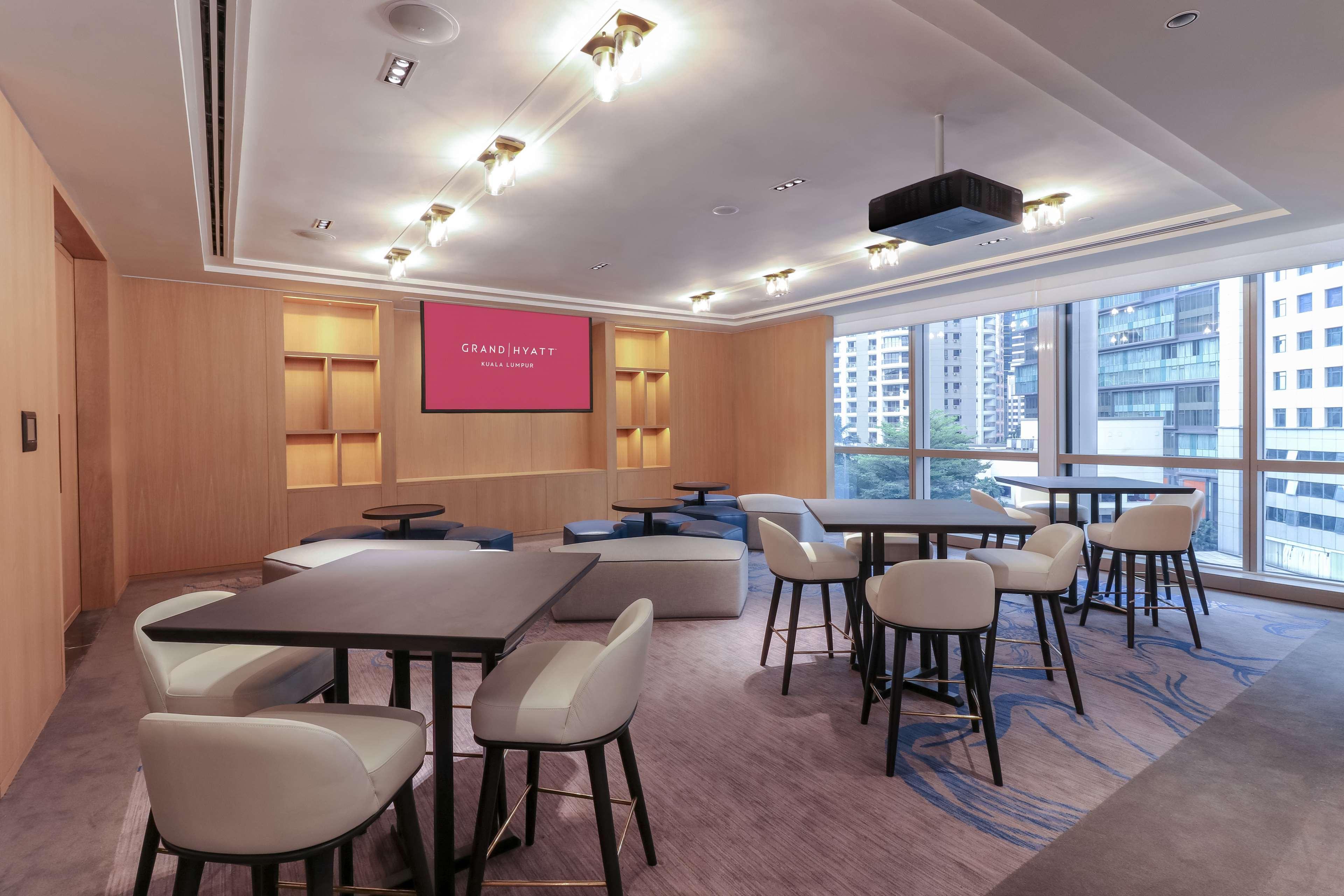Grand Hyatt Hotel